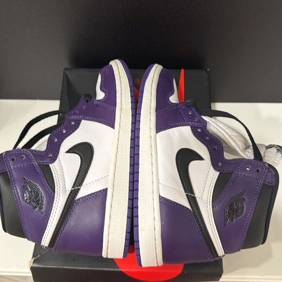 Kids Air Jordan 1 Retro High OG “Court Purple” - Picture 2 of 6